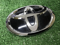 Эмблема крышки багажника Toyota LC Prado 150 17-нв