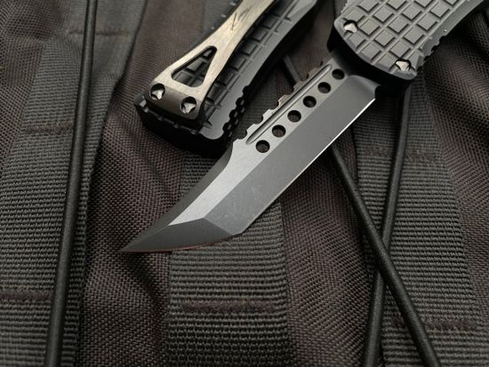 Автоматический нож Microtech MT_919-1TFRS Hera Hellhound, алюм. черн. рук-ть FRAG pattern, клинок DLC