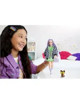 Кукла Экстра в спортивной куртке HHN10