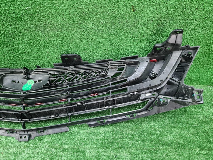 Решетка радиатора Geely Coolray (2019-2023)