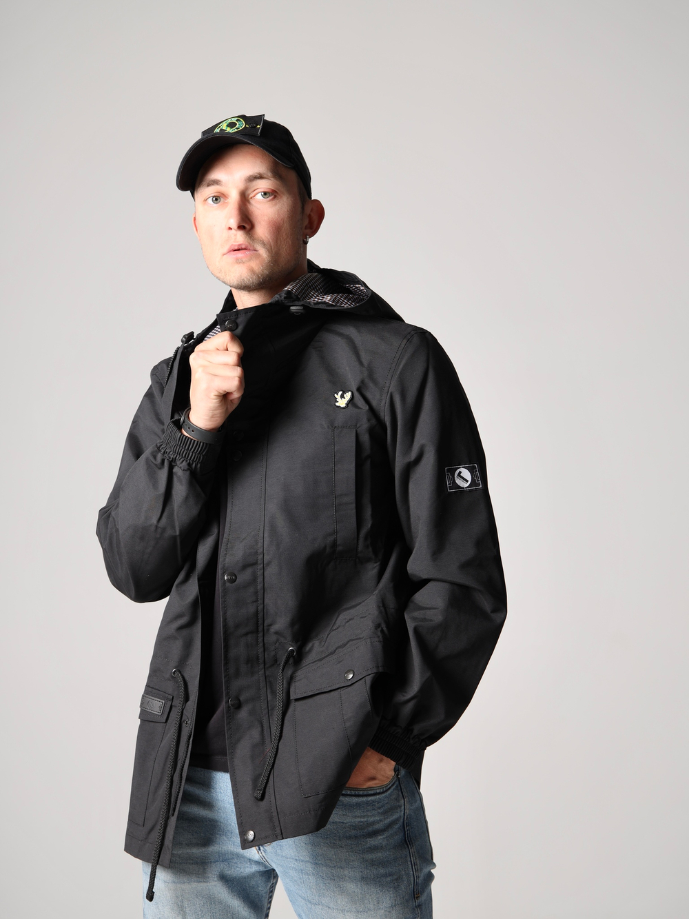 Парка мужская осень осенняя Город Горький черная желтый олень вышивка