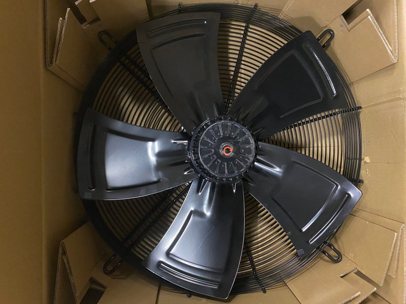 YWF4D-600-B-137/70-G