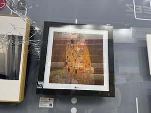 ArtCool Gallery Inverter