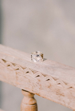 Широкое кольцо "Мама" (с открытым сердцем)