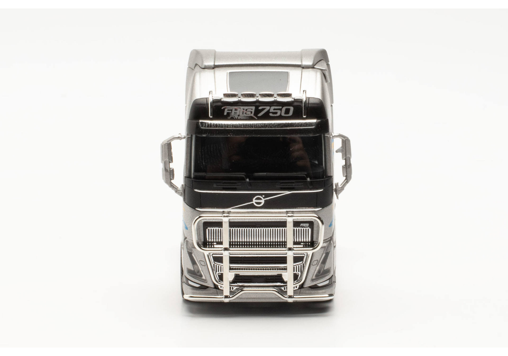 Тягач Volvo FH 16 GL XL 2020 с фонаря и защитой от ударов, серебристый металлик