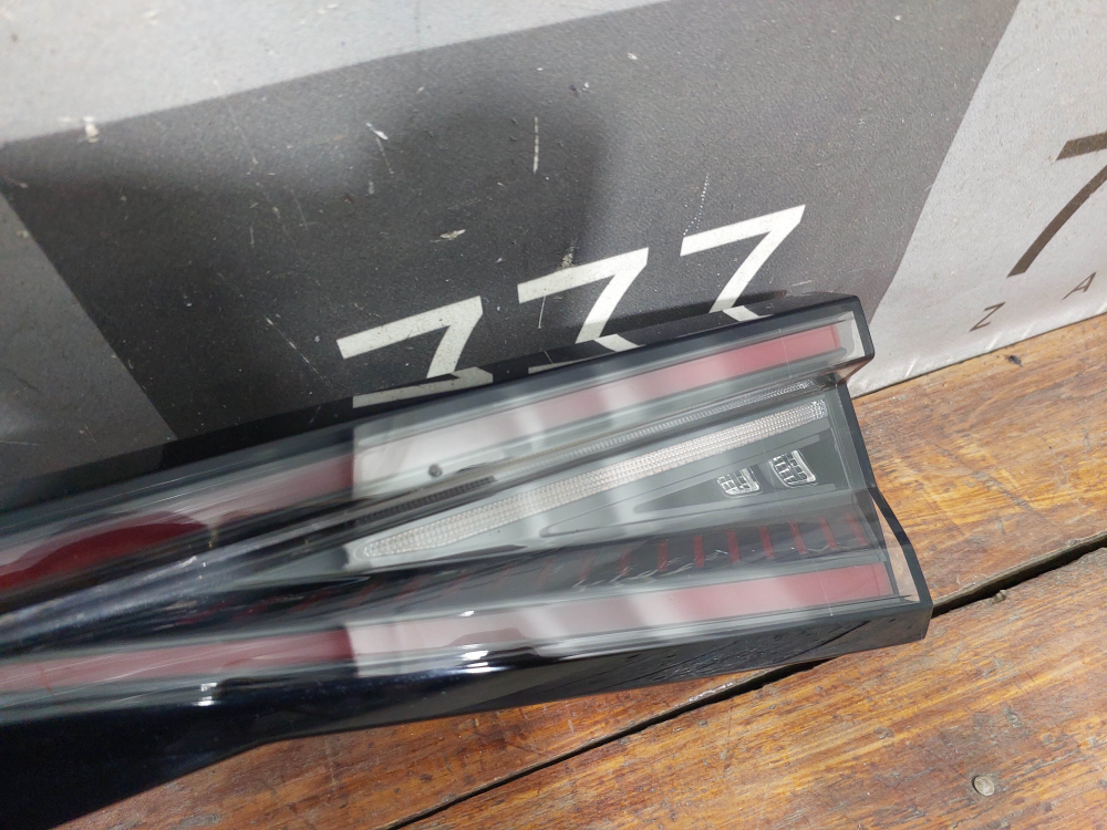 Фонарь задний центральный Chery Arrizo 8 22-нв Б/У Оригинал 605000363AA