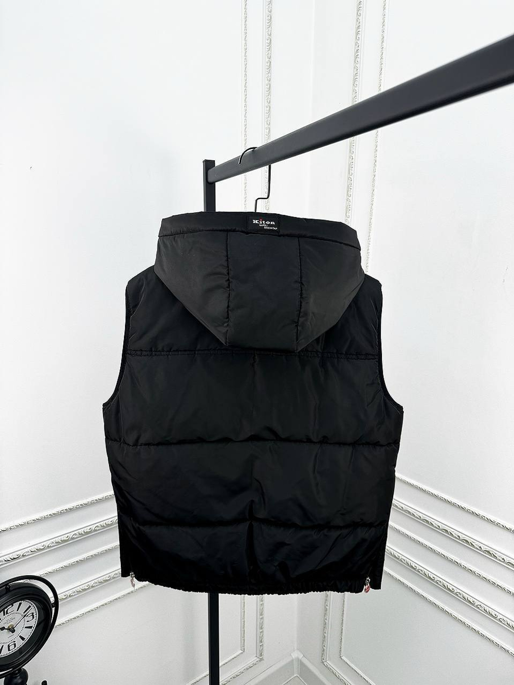 Безрукавка Kiton