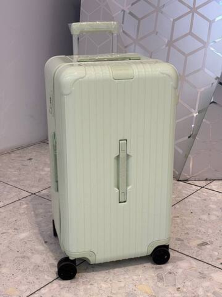 Чемодан Rimowa