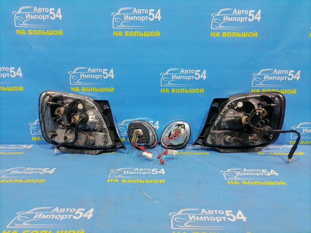 Стоп правый TOYOTA ARISTO 2000-2004