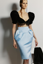 Топ укороченный из бархата с объемными рукавами