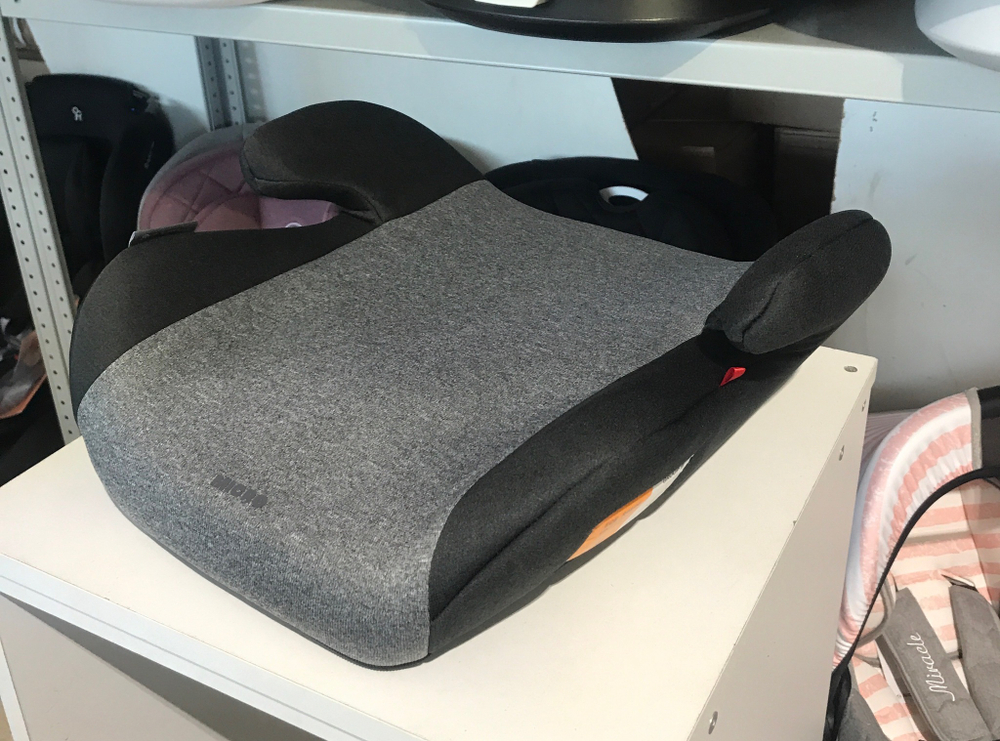 Автокресло RANT basic ZY03 "MICRO" (Grey) группа 3 (22-36 кг)