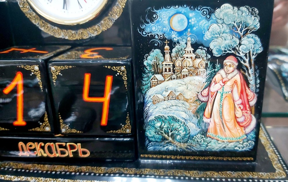 Настольный набор с часами и календарем с ручной росписью Палех "Русские сказки"