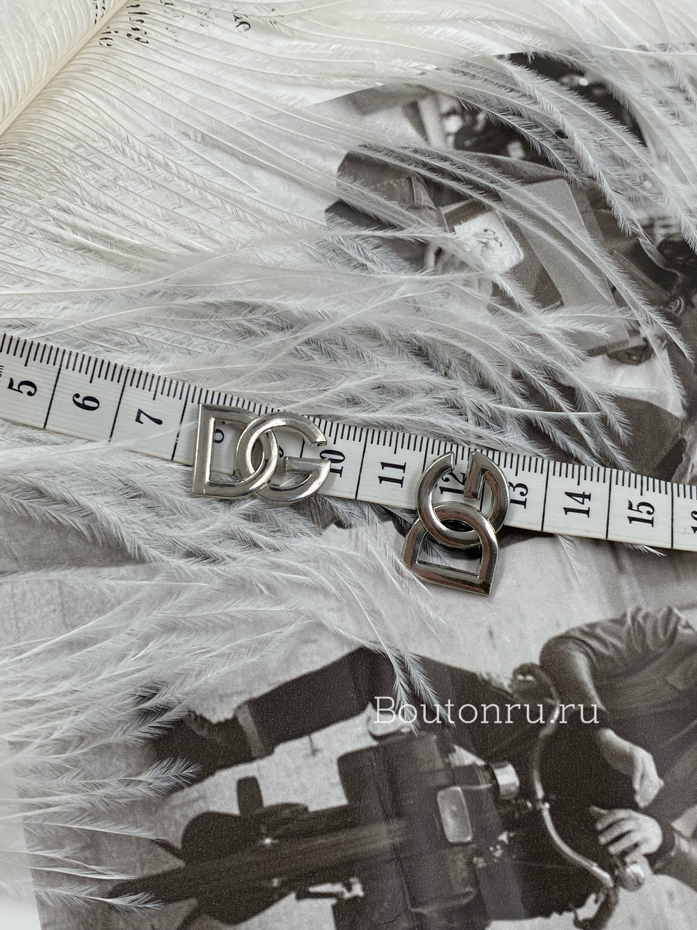 Декоративный пришивной элемент ДГ серебряный (22 х 15)