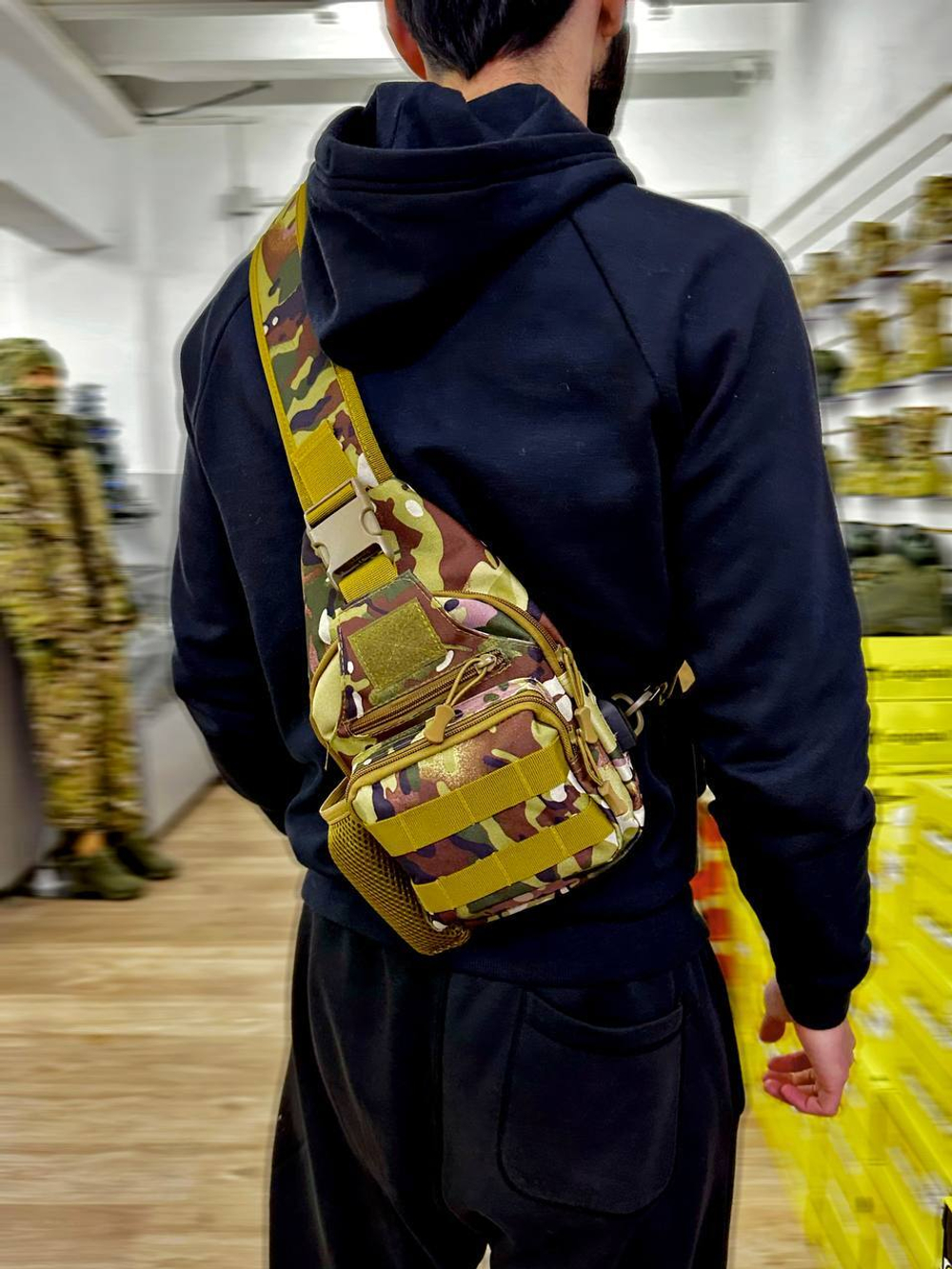 Тактическая плечевая сумка / мультикам