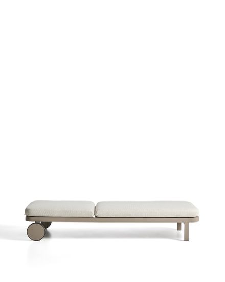 Шезлонг Kionia из алюминия цвета таупе