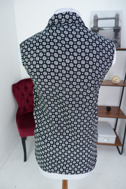 Блузка с интересным рисунком из вискозы 44 размер