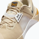 Штангетки Nike Metcon 10 light khaki/gold leaf/iron grey
