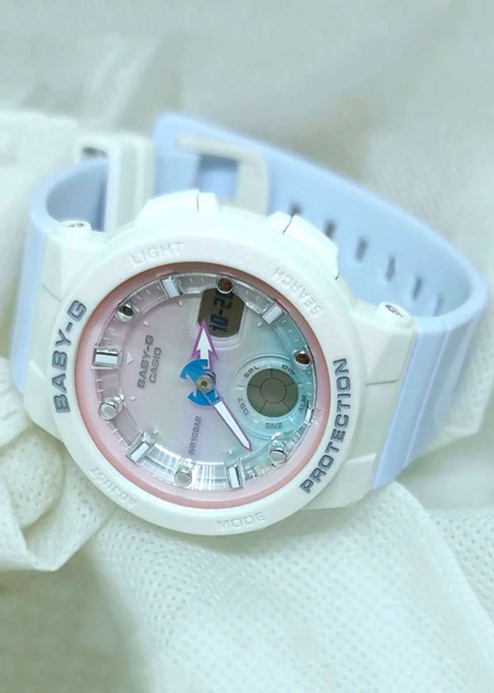 Часы Casio BGA-250-7A3