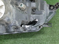 Фара правая Nissan X-Trail T32 (2017-2022) галоген