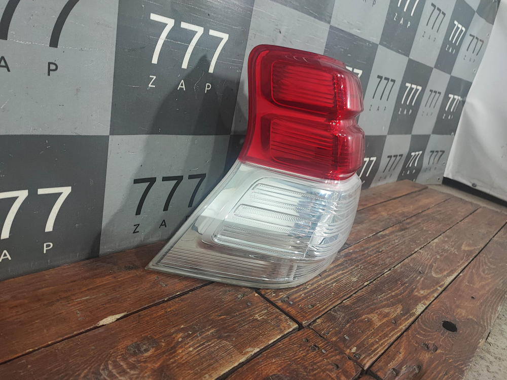 Фонарь левый Land Cruiser Prado 150 09-13 Б/у Оригинал 8156060830