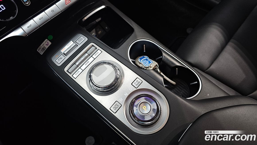 Genesis GV70 2.5T Бензин AWD (08.2021)