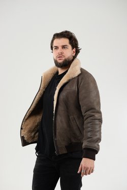 короткая мужская дубленка из овчины