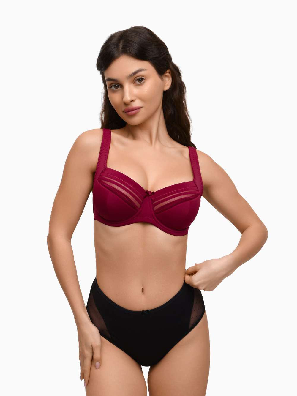 Бюстгальтер OIRO с чашками на спонже и на косточках Lily