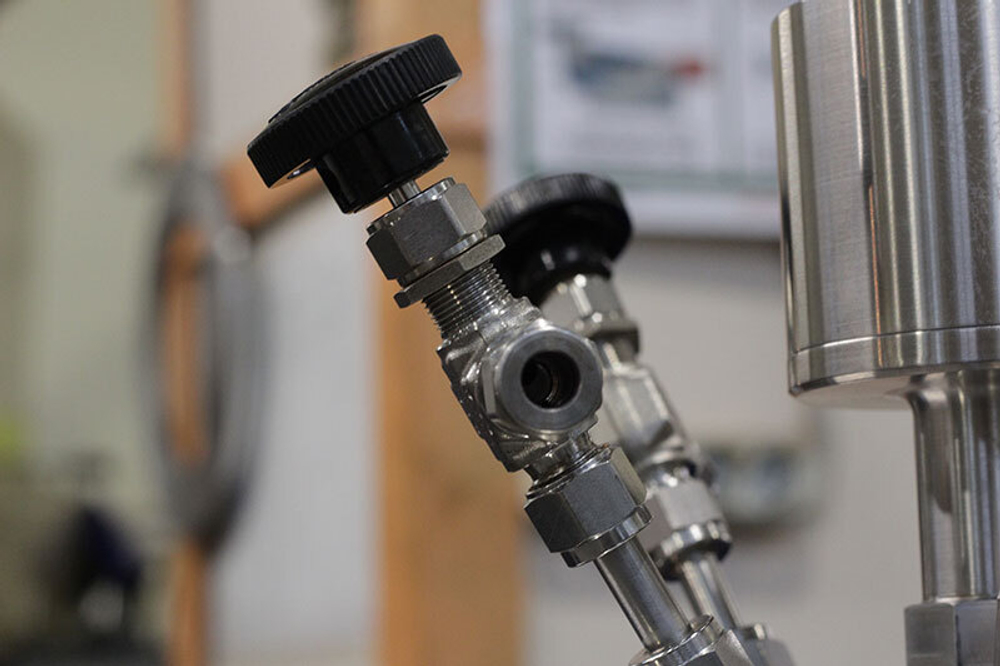 Лабораторный реактор РВД АН - 1