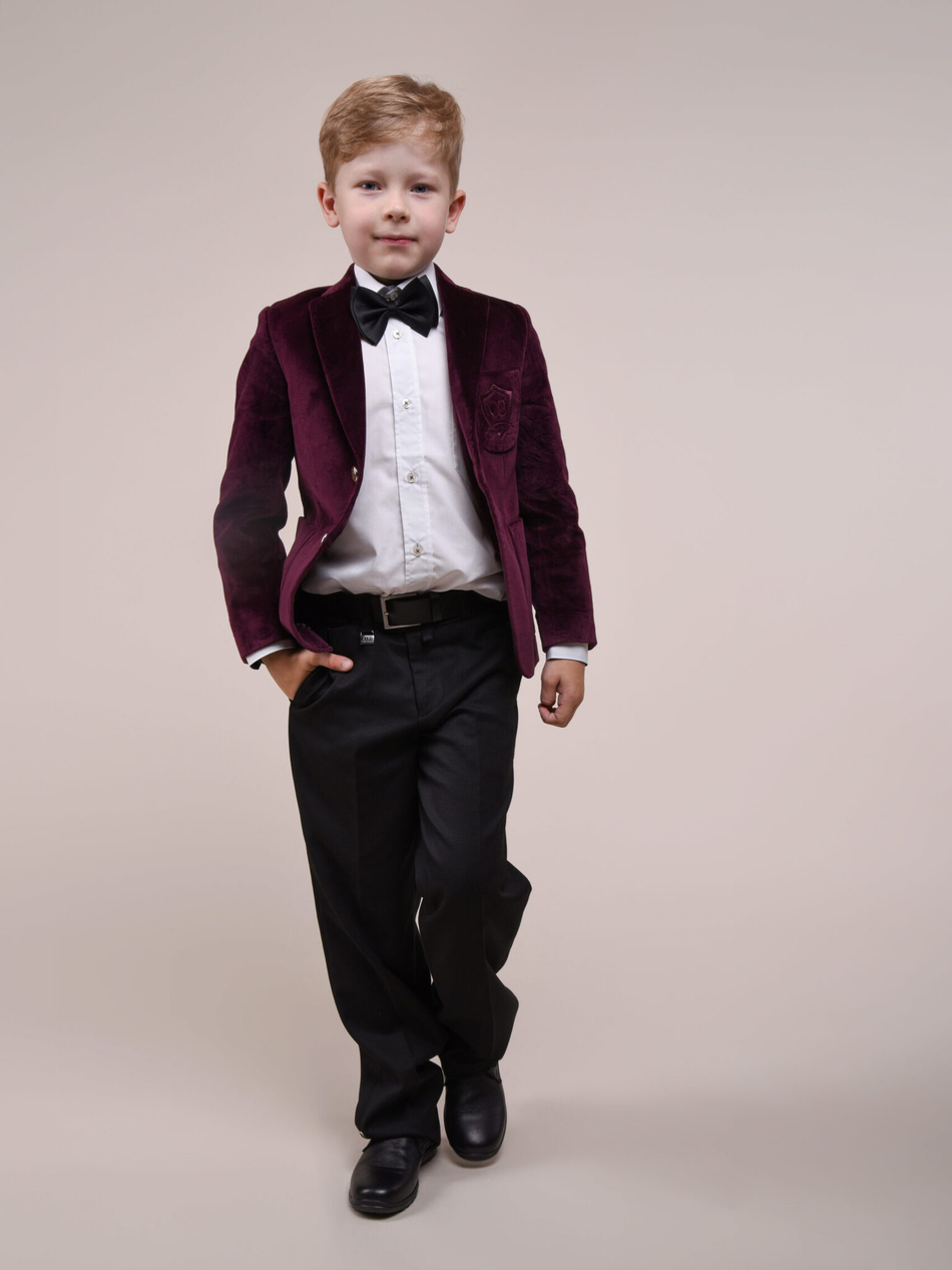 Пиджак для мальчика из бархата