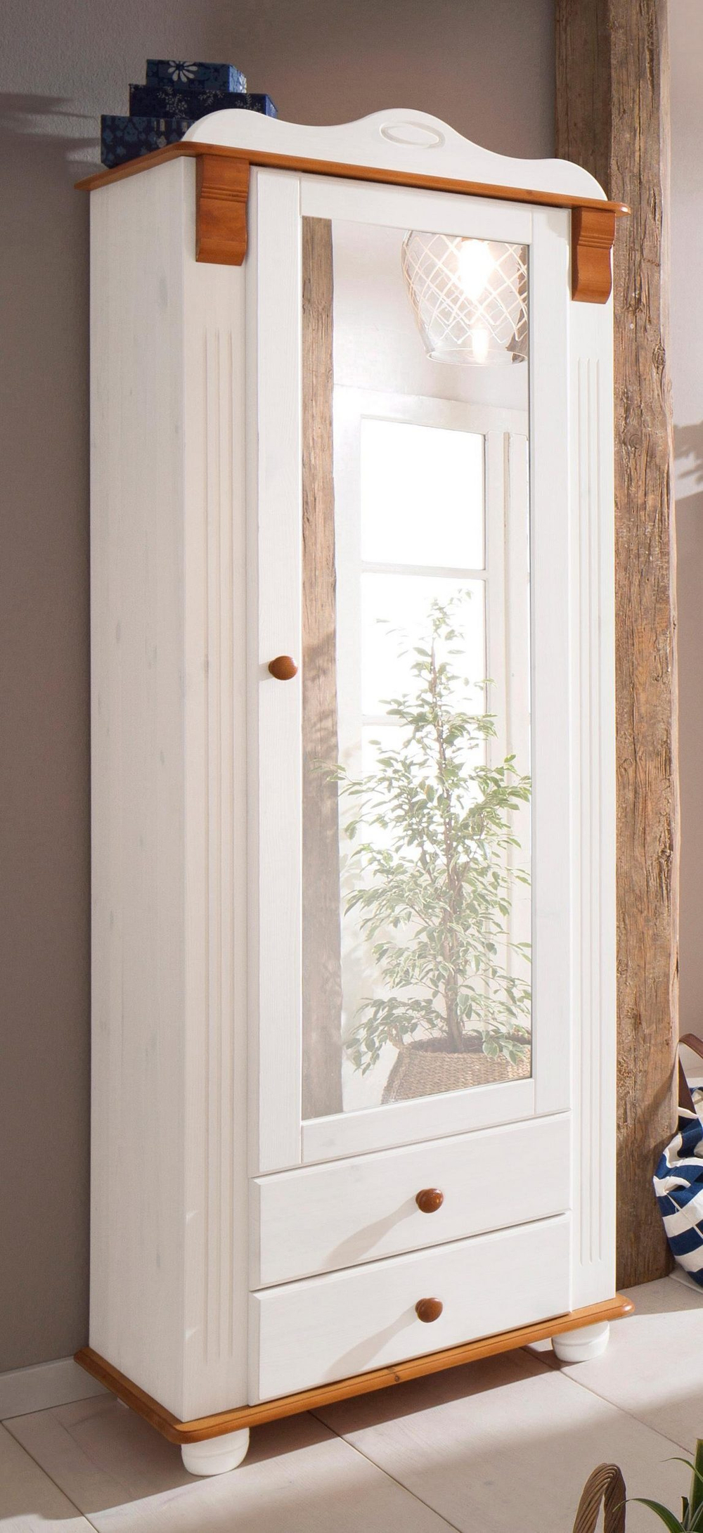 Шкаф распашной