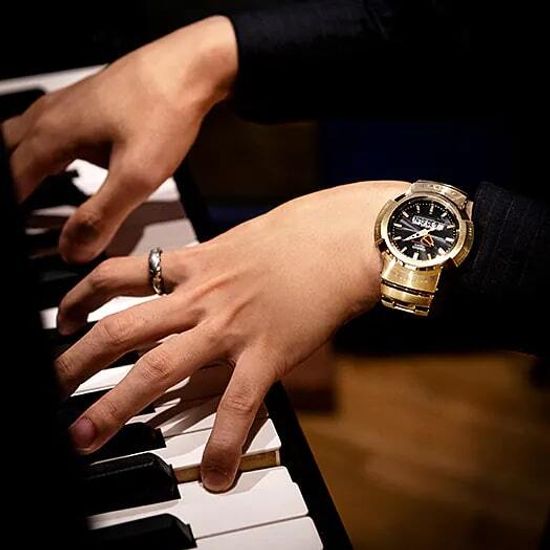 Наручные часы Casio G-Shock AWM-500GD-9ADR