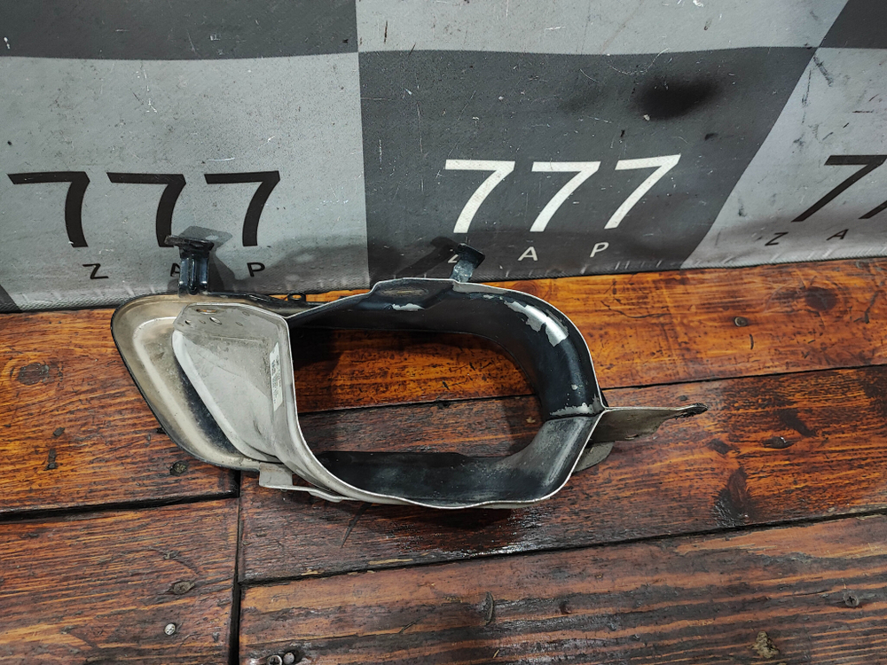 Насадка глушителя левая BMW X5 (G05) 18-нв Б/У Оригинал 51128078669