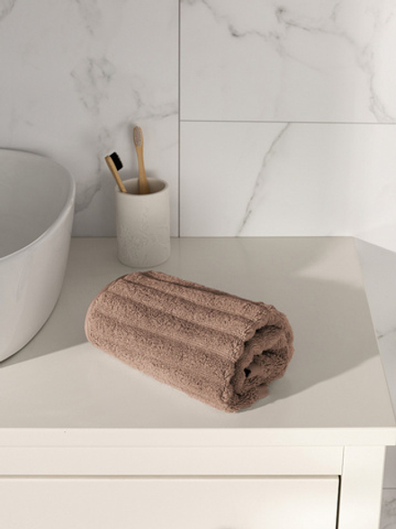 Полотенце махровое DeNASTIA Узкая Волна 500gsm 40x60 100% хлопок, коричневый