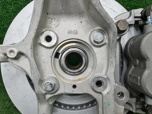 Кулак поворотный левый Lixiang L9 (2022-н.в.)