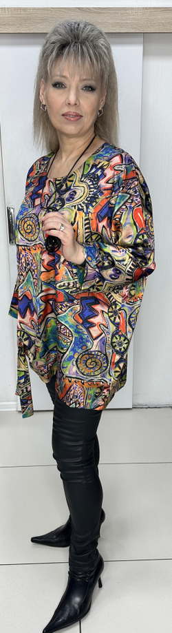 Блузон-туника с ярким принтом в стиле Пикассо + подвеска