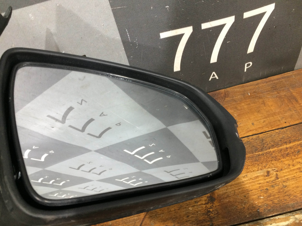 Зеркало правое 6 Pin LADA Vesta 15-нв Б/У Оригинал 8450031702