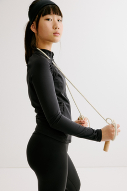 H&M Спортивная куртка DryMove™, черный