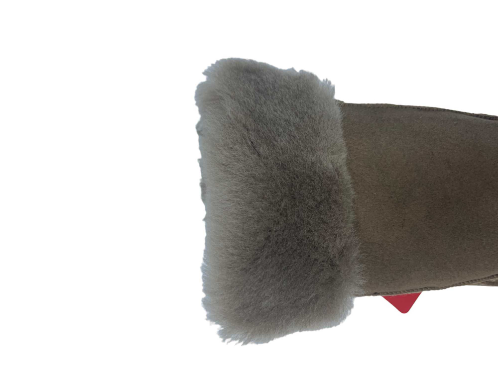 Варежки. Женские. Материал верха: Дубленка. Подклад: Дубленка. В упаковке 10 шт, разные цвета.