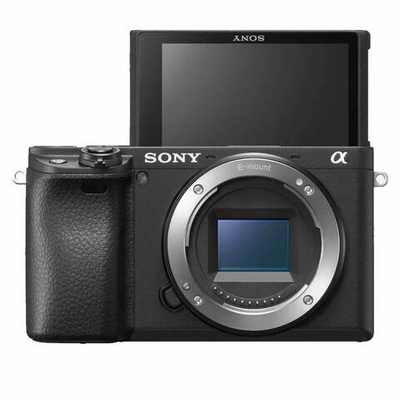 Беззеркальная камера Sony Alpha 6400