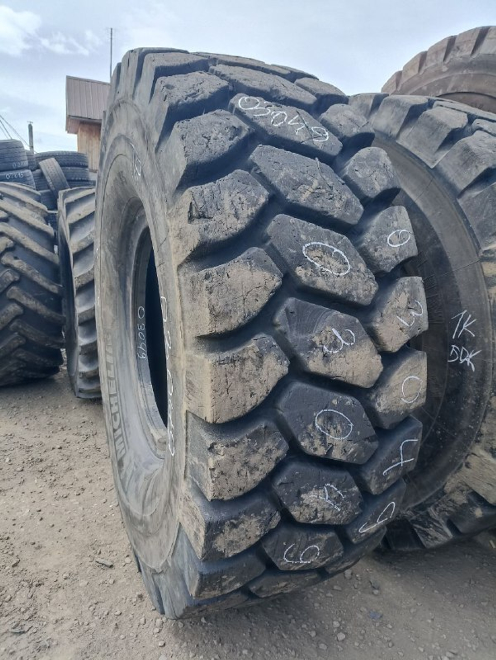 24.00R35 Michelin XDT шина б/у