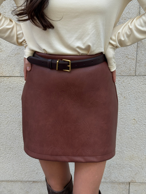 Юбка из эко-кожи мини коричневая