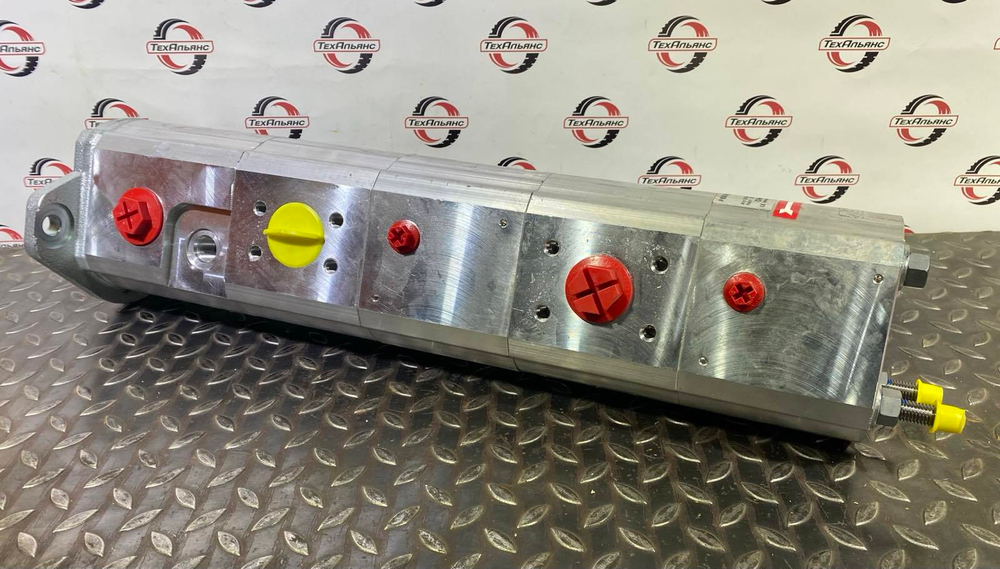 Водяная помпа 11196844