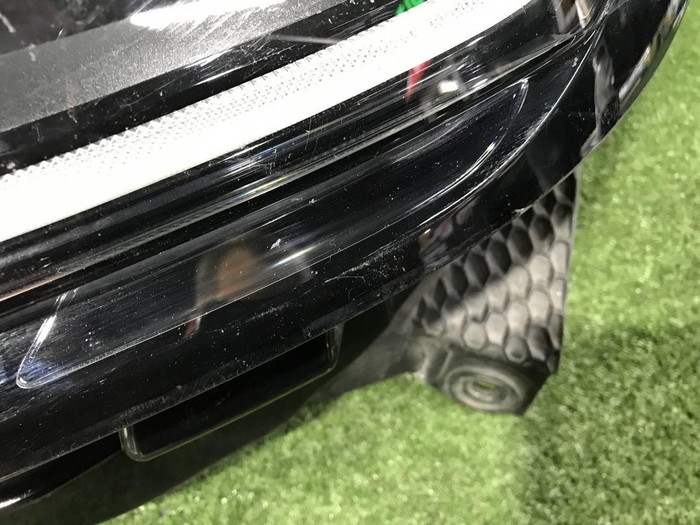 Фара левая Range Rover Velar (2017-2023) LED
