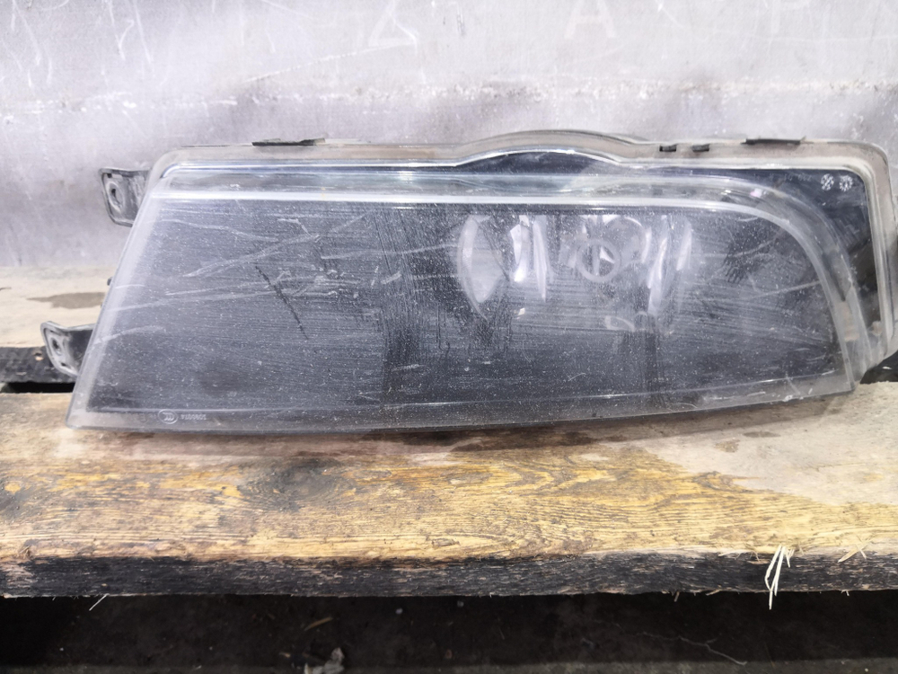 ПТФ передняя правая Skoda Octavia 3 (A7) 13-17 Б/У Оригинал 5E0941700E