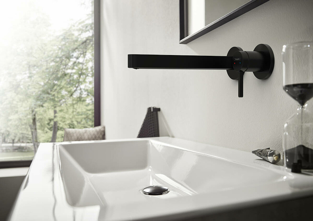Смеситель для раковины Hansgrohe Finoris 76050670 черный матовый