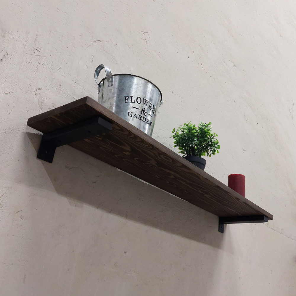 Настенные полки из натурального дерева в стиле Лофт