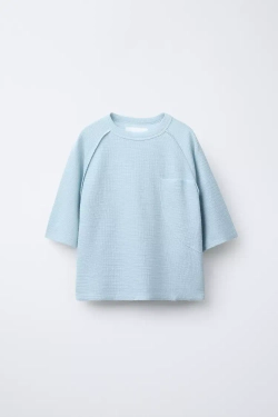 ZARA ФУТБОЛКА ИЗ РЕЛЬЕФНОЙ ТКАНИ С КАРМАНОМ, НЕБЕСНО-ГОЛУБОЙ