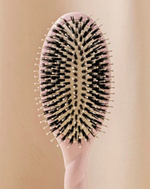 La Bonne Brosse Массажная расческа для волос N 03 Essential Sensitive Scalp Brush - Creamy White