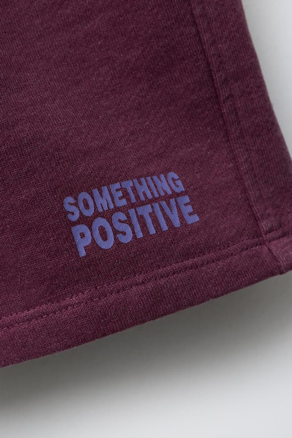 ZARA ШОРТЫ ИЗ МЯГКОЙ ТКАНИ С НАДПИСЬЮ, ГРАНАТОВЫЙ