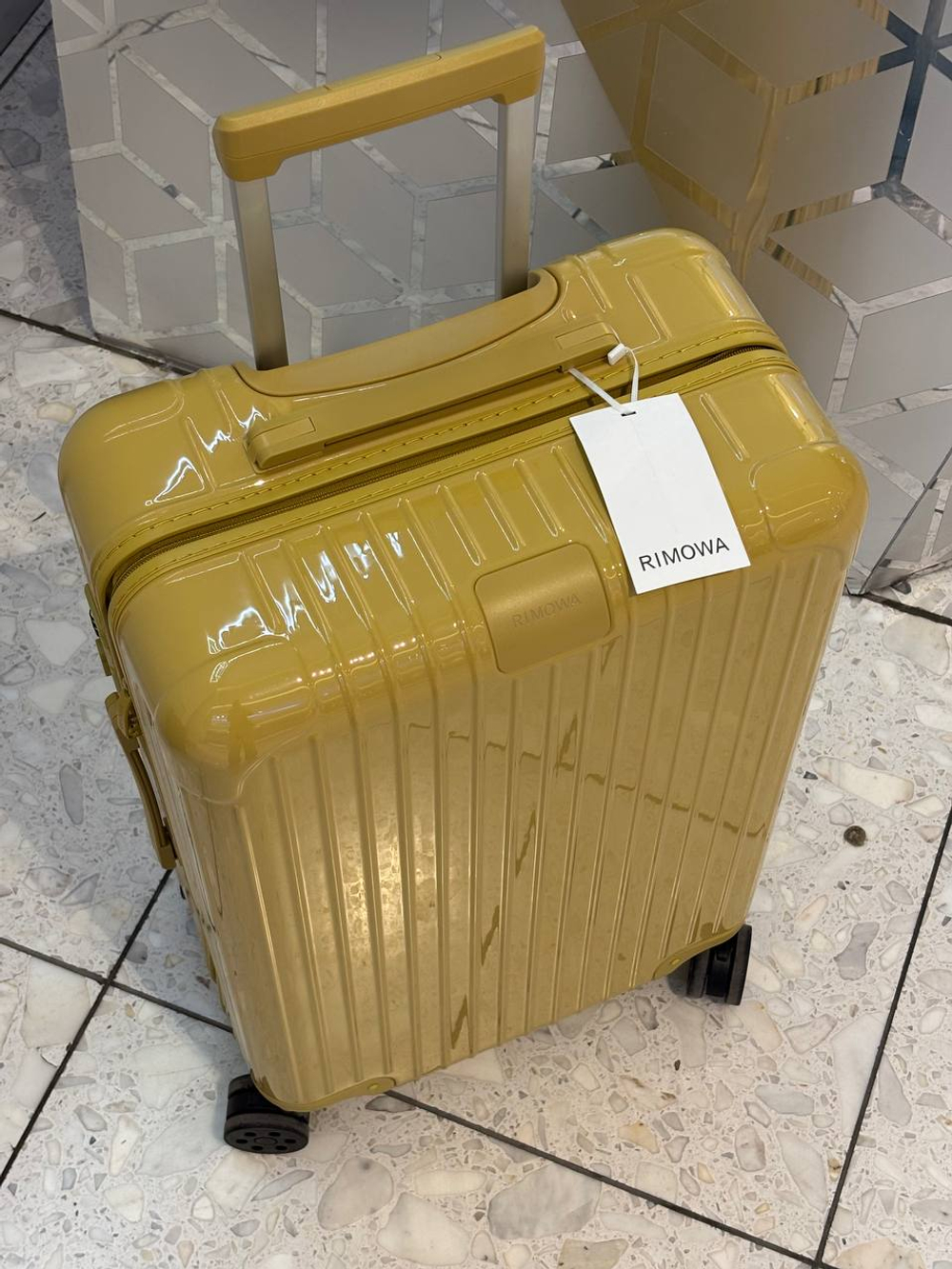 Чемодан Rimowa